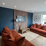 Apartment In Bedminster